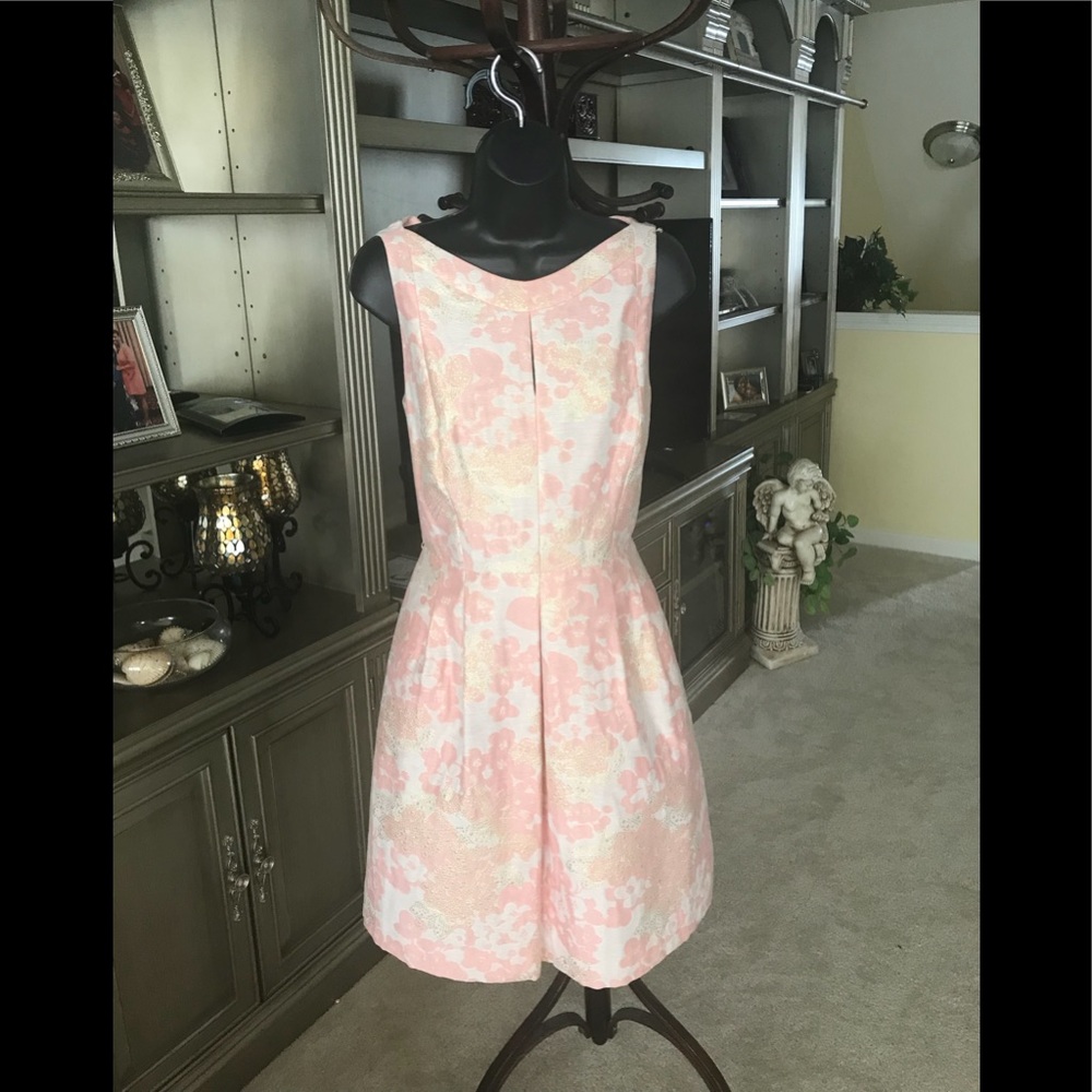 Peach and cream dress by Tahari 10